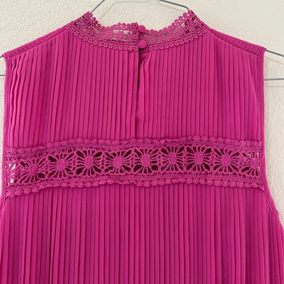 NWT Lulu's Something Wonderful Fuchsia Lace Pleated Skater Dress Pink Size Small - Picture 6 of 14